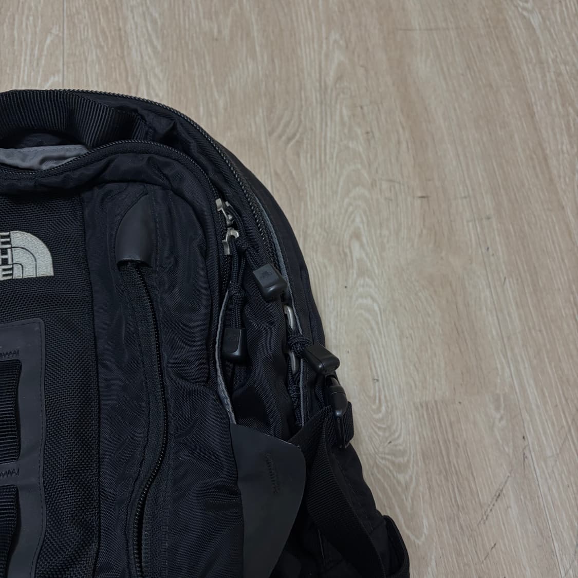 노스페이스 고프코어 박스샷 백팩  상품이미지4