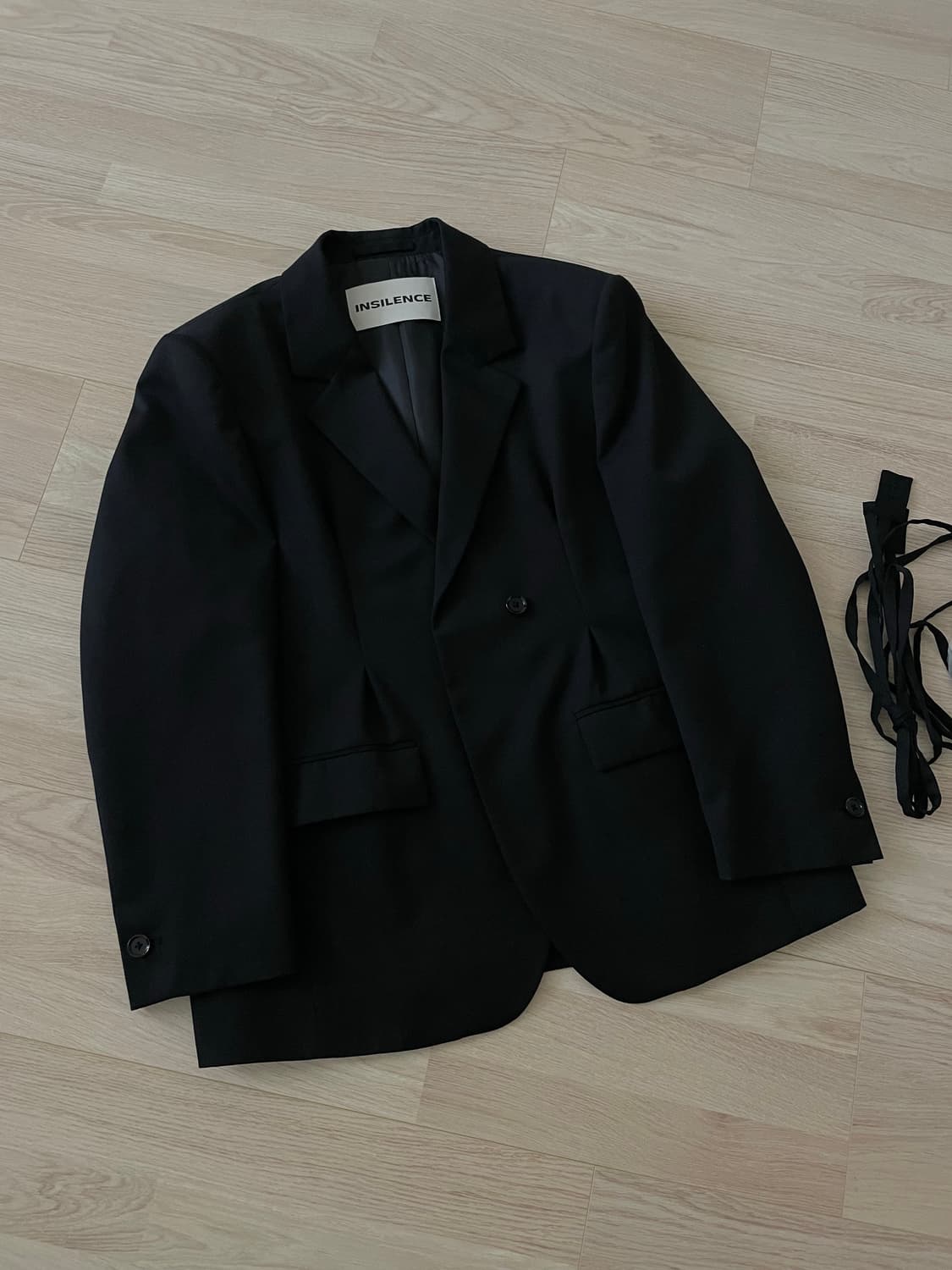인사일런스우먼 블레이저 스트랩블레이저 블랙 상품이미지1