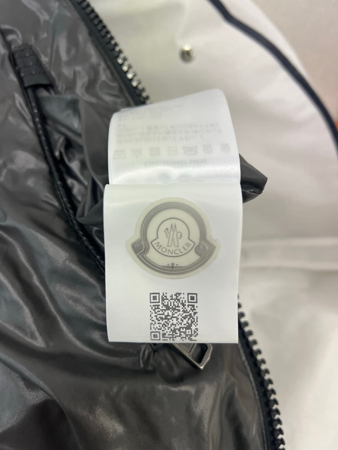 몽클레어 마야 3사이즈 (몽클레어 매장 구매제품) 상품이미지7