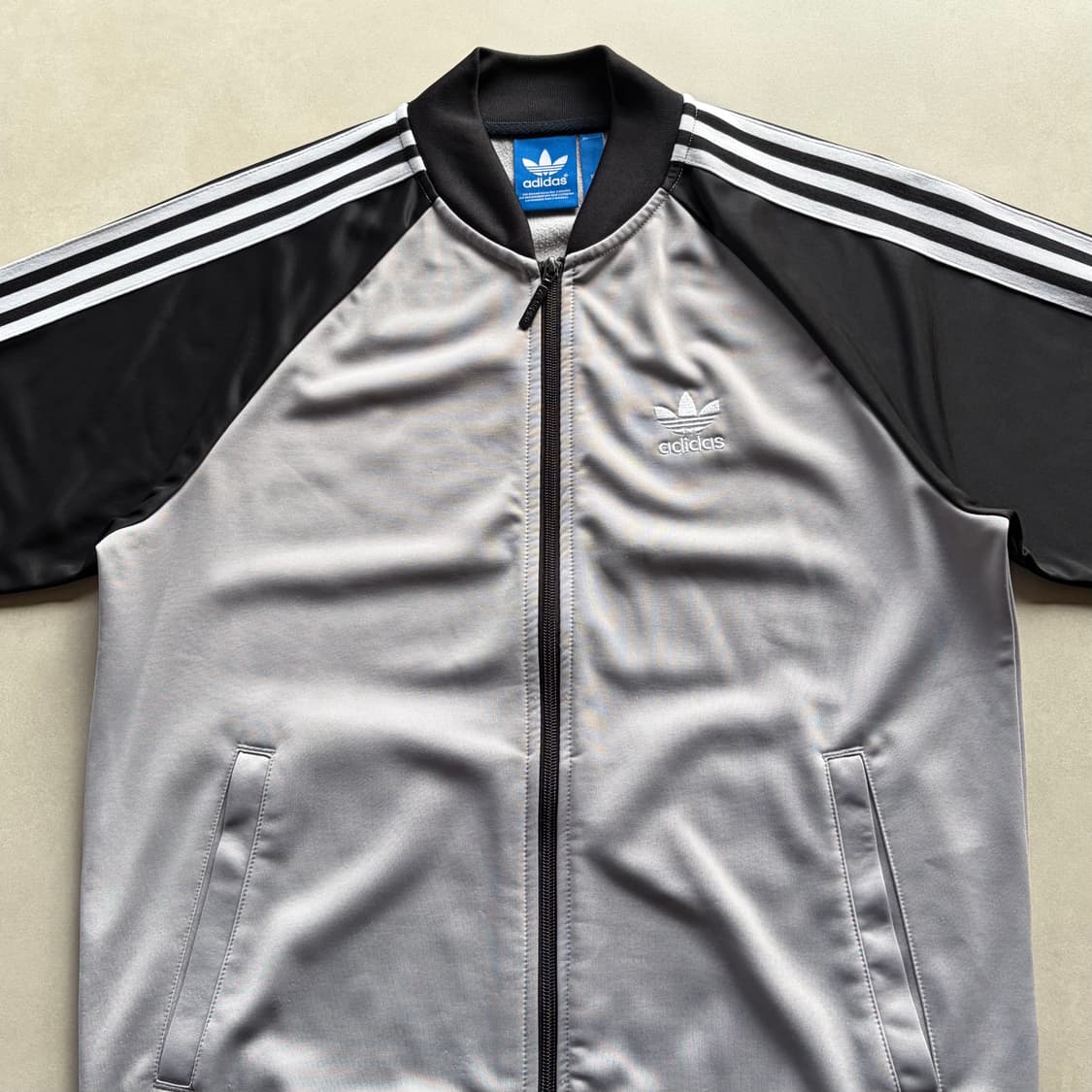 [L]아디다스 니고베어 회검 트랙탑 져지 상품이미지5