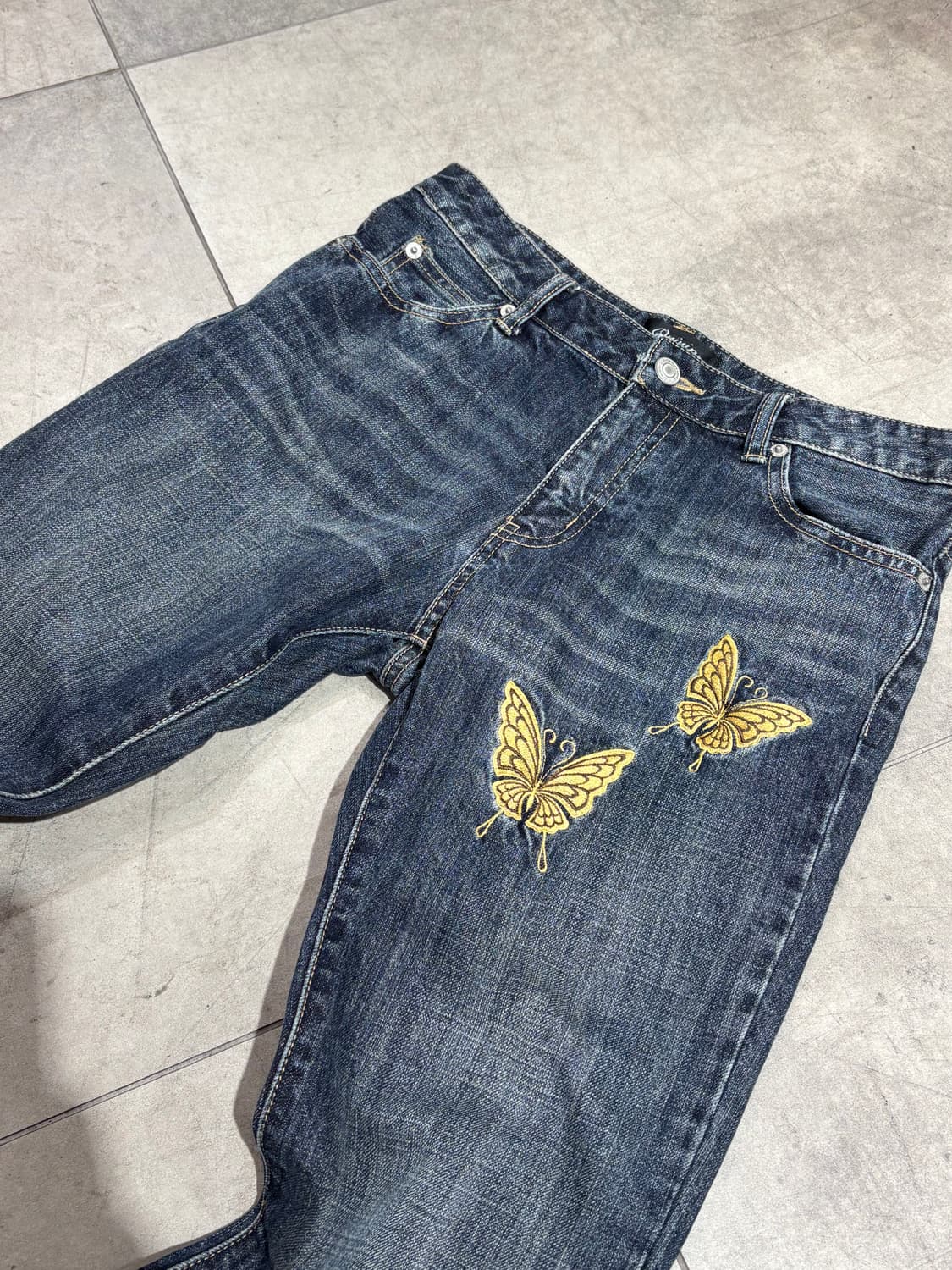Oririn 나비 자수 워싱 데님팬츠 상품이미지3