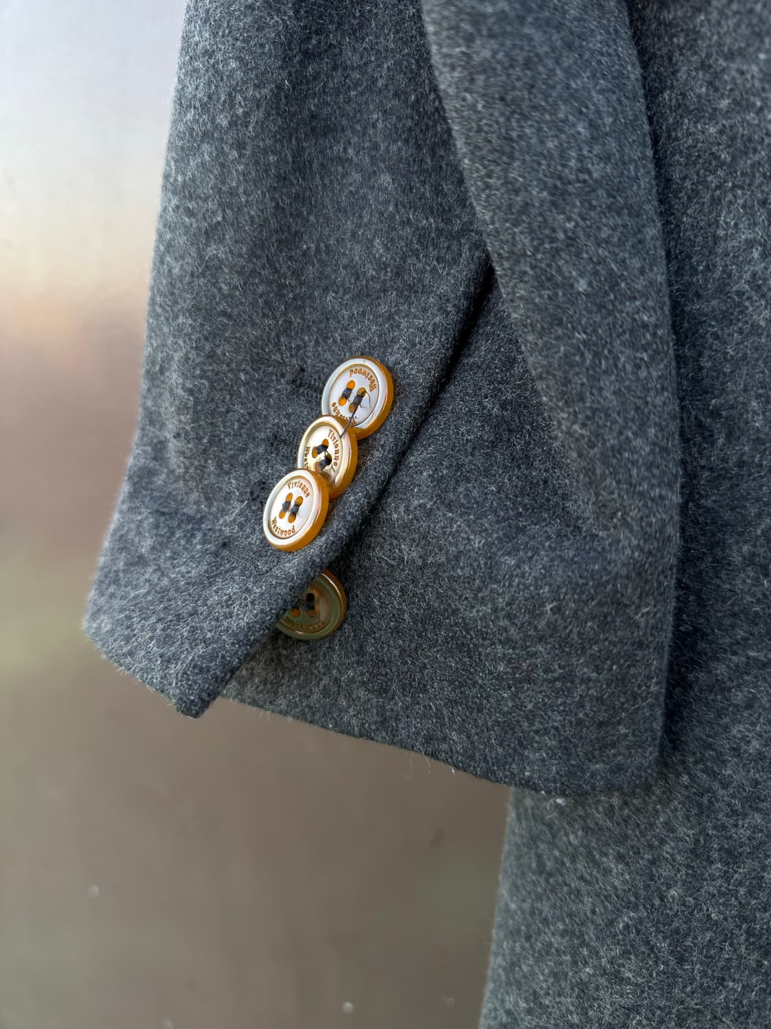 비비안 웨스트 우드 울 캐시미어 코트 상품이미지5