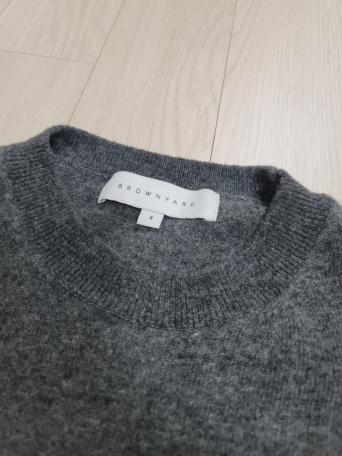 [4사이즈] 23FW 브라운야드 캐시미어 크루넥니트 그레이 상품이미지2