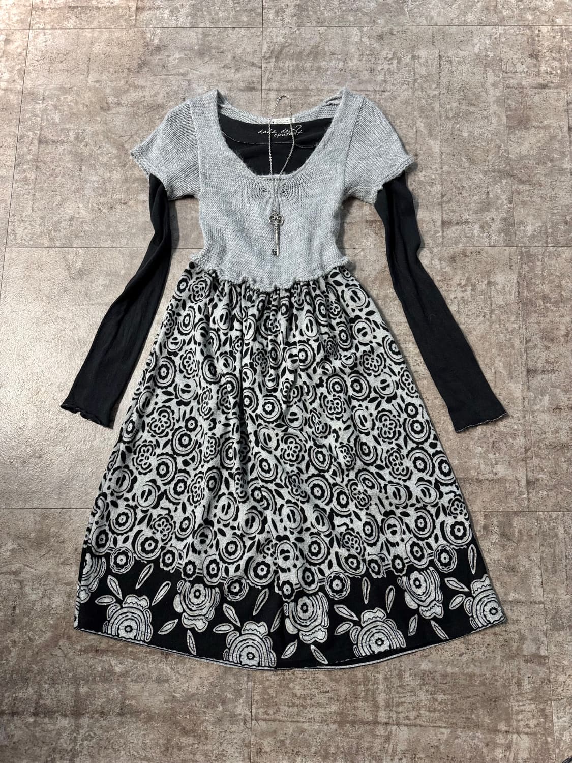 플로럴 니트 글리터 레이어드 원피스 2pcs 상품이미지1