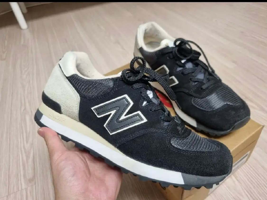 뉴발란스 m575 블랙 상품이미지1