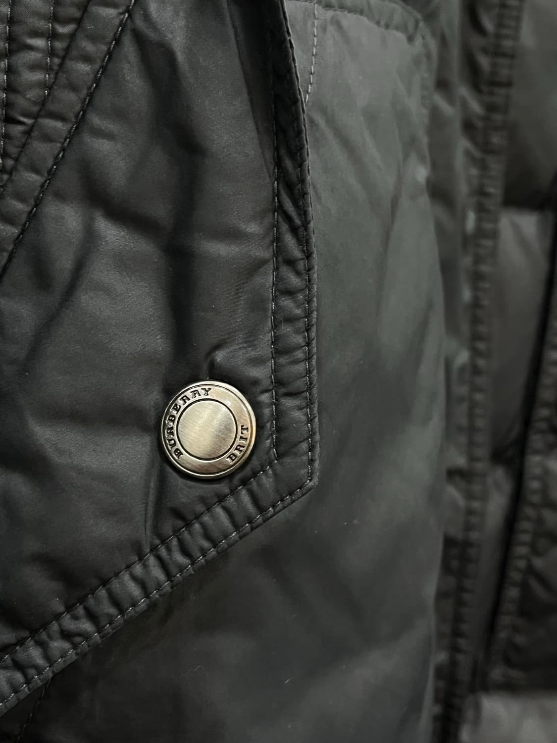 버버리 브릿라인 덕다운 롱패딩 M 블랙 상품이미지4