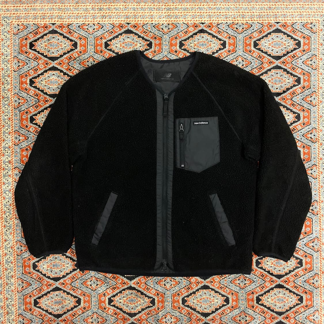 뉴발란스 블랙 노카라 양면 플리스 버튼 자켓 여성95 상품이미지1