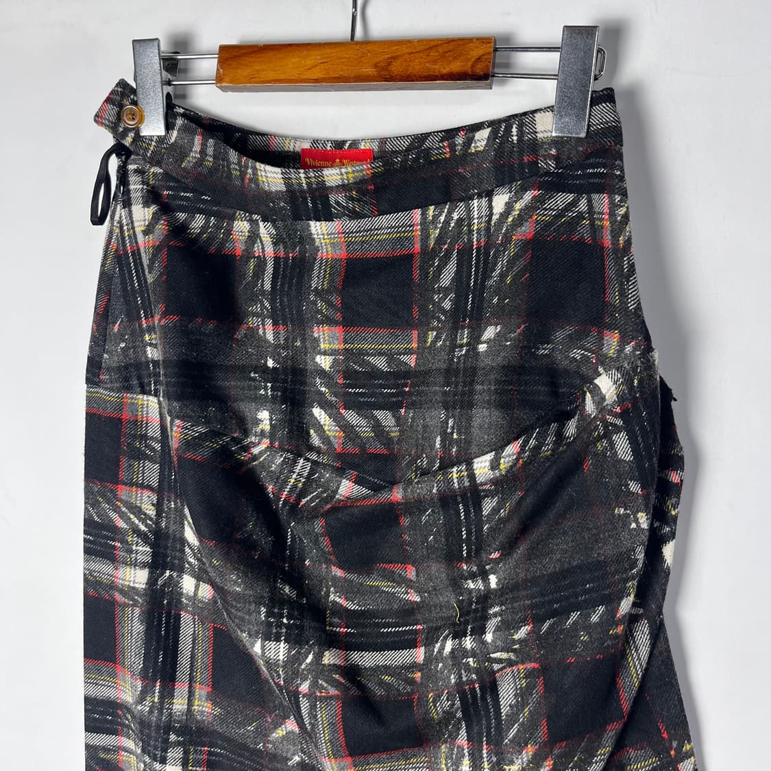 [Vivienne Westwood] 비비안웨스트우드 셔링타탄 미디 스커트 상품이미지3