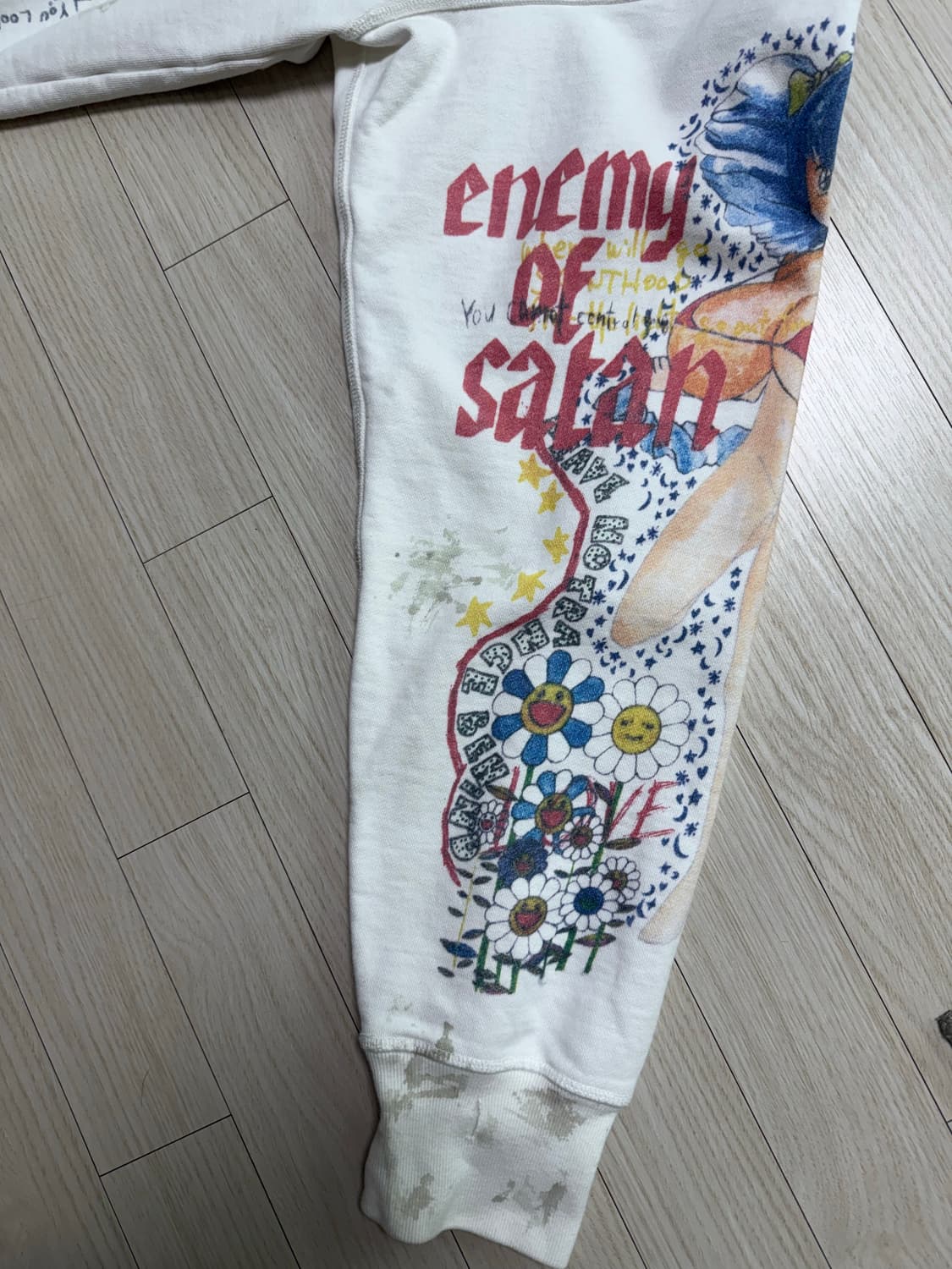 세인트미카엘X무라카미 다카시 후드티 상품이미지3