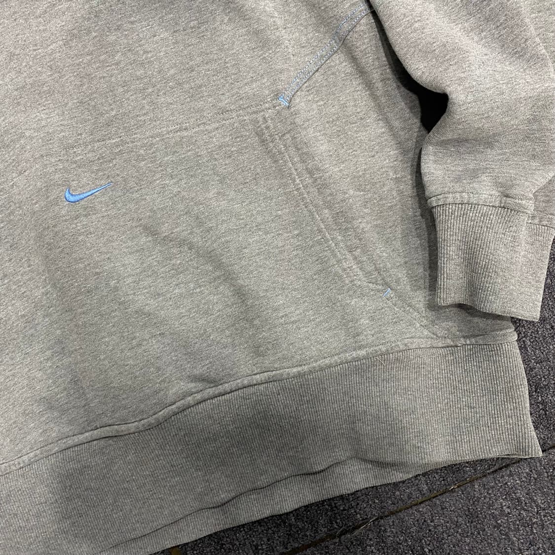 나이키 존스 홉킨스 후드티 상품이미지4