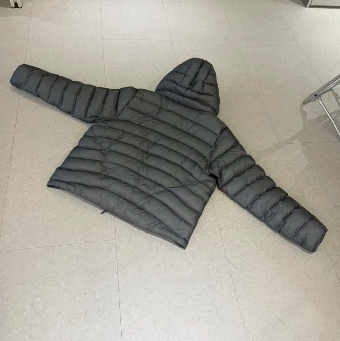 썬러브 경량패딩 후드 플라이 라이트 다운 자켓 그레이 상품이미지3