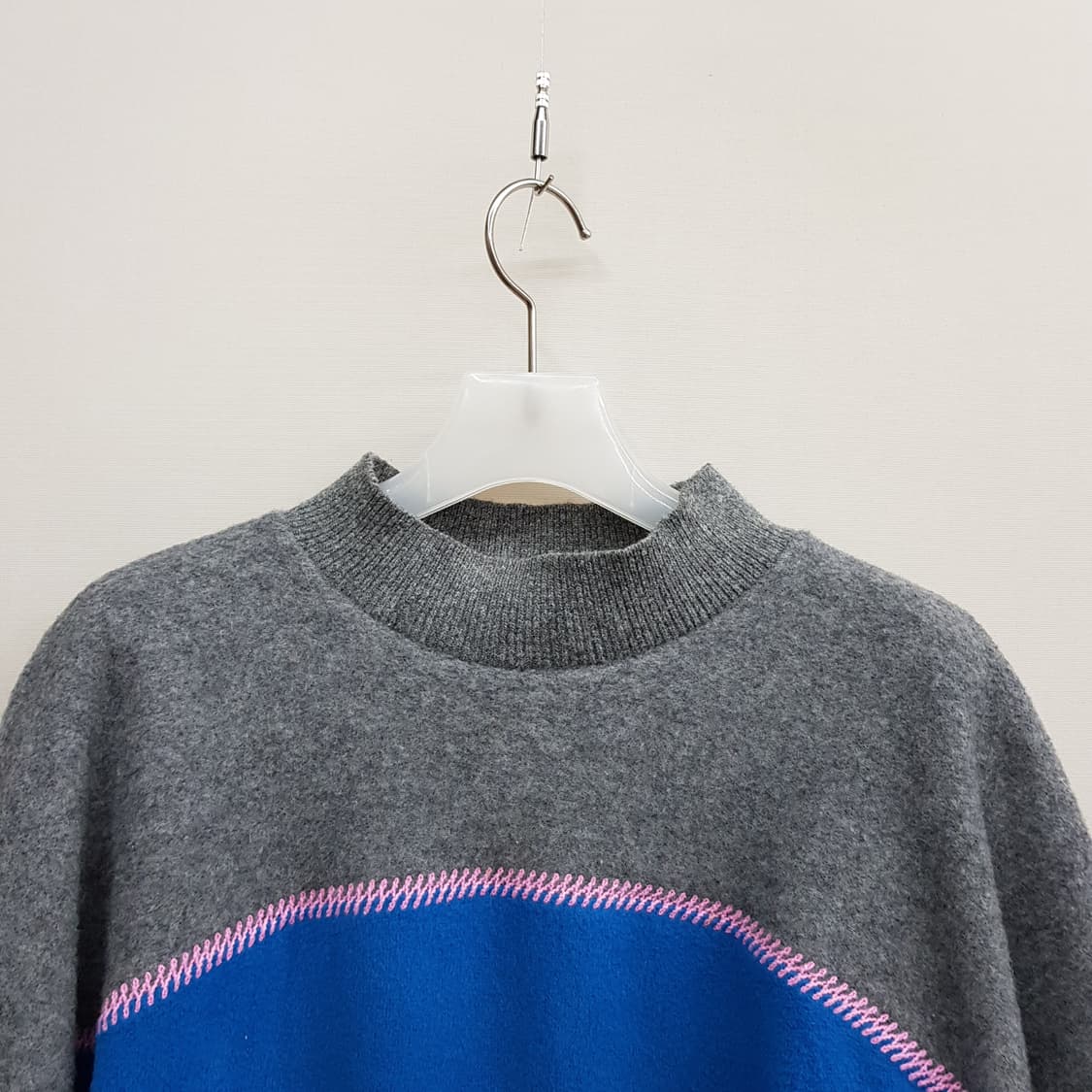 한섬 시스템 배색 스티치 포인트 데일리 니트 F사이즈 상품이미지2