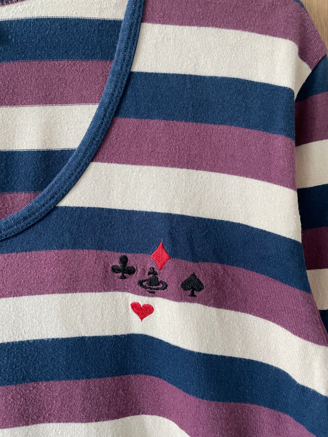 비비안웨스트우드 로고 자수 티셔츠 상품이미지6