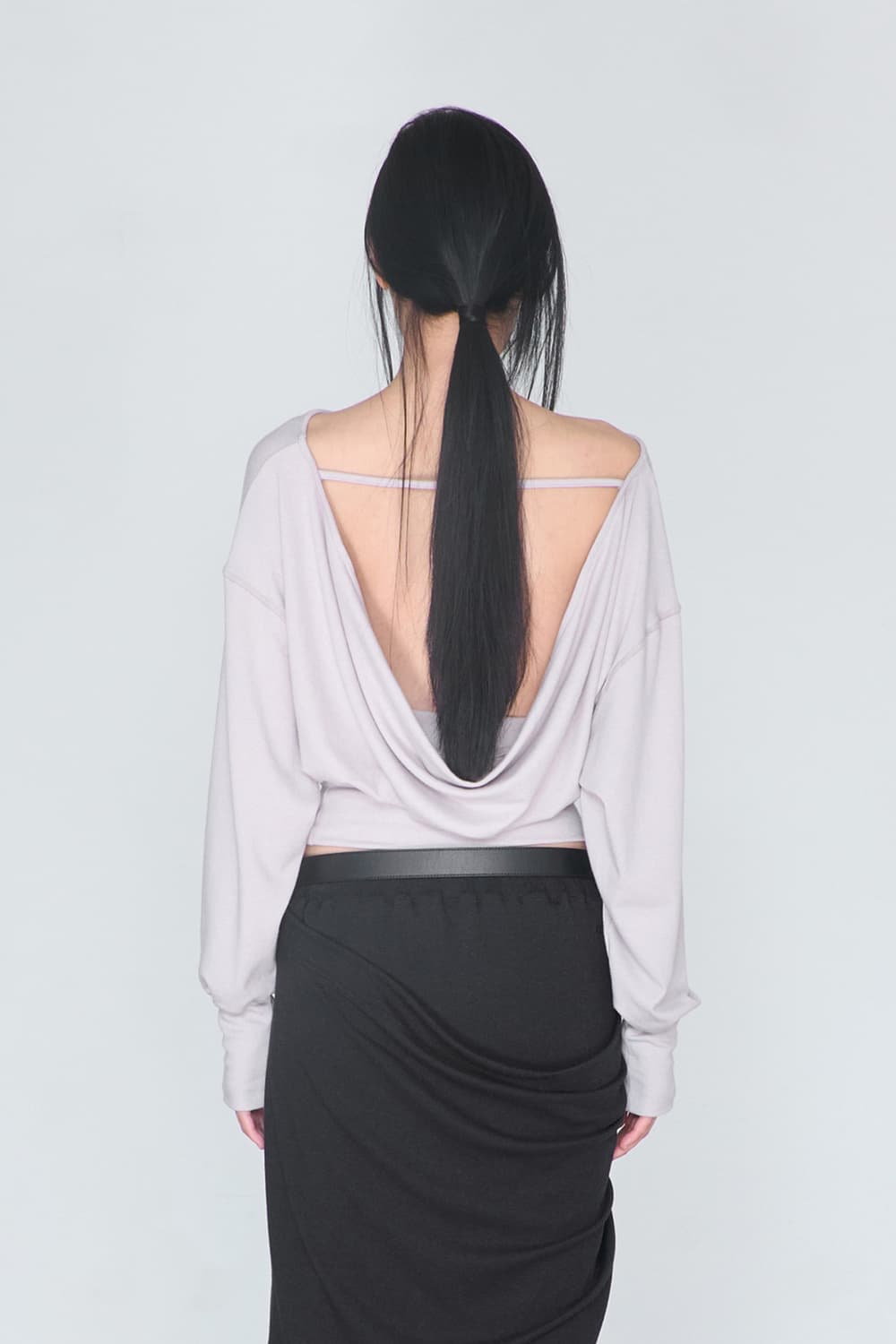 세릭 Cerric Draped back top beige 상품이미지3