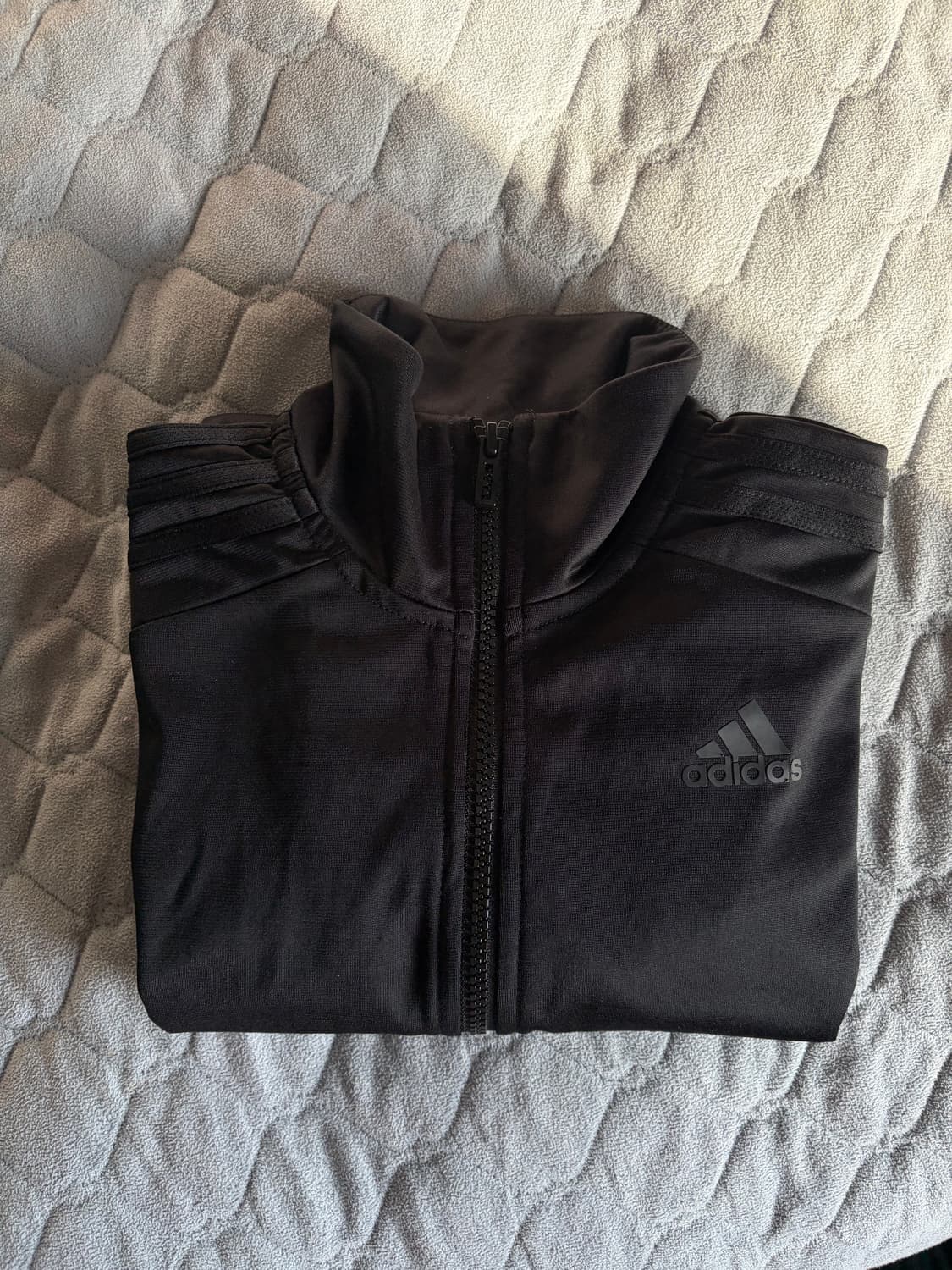 남녀공용 아디다스 올블랙 트랙탑 져지 상품이미지1