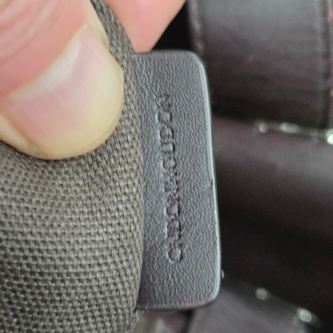 버버리 스모크 체크 호보백 상품이미지9