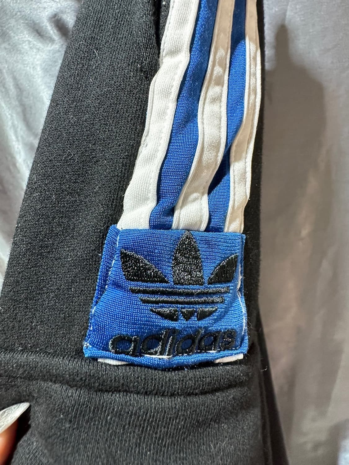 Free 아디다스 블루 파이어버드 트레이닝 조거 팬츠 상품이미지4