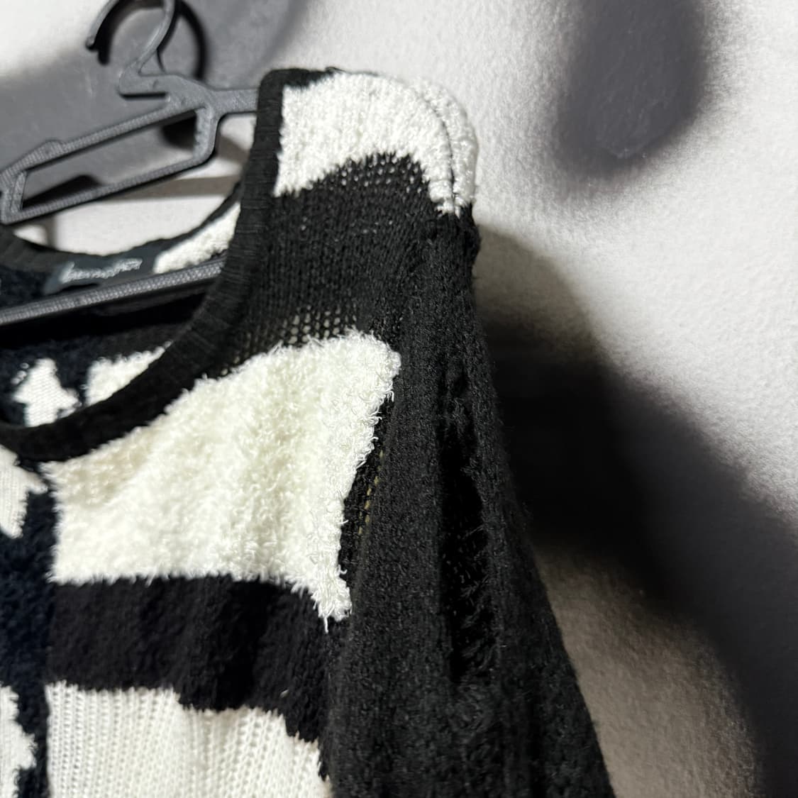 VTG 빈티지 고스펑크 십자가 패턴 데미지 퍼 니트 상품이미지5