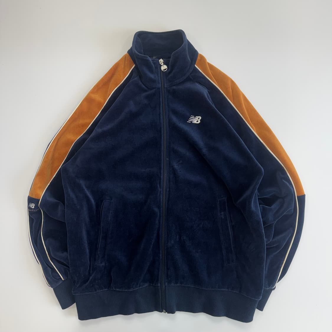 New balance 뉴발란스 네이비 벨벳 집업 상품이미지3