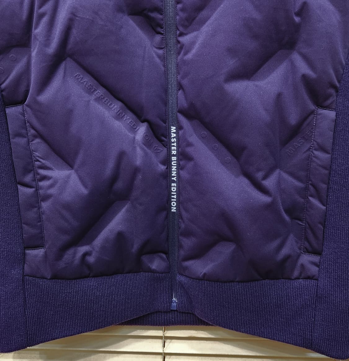 (새상품)마스터버니 에디션 남성골프 구스 다운조끼 상품이미지3