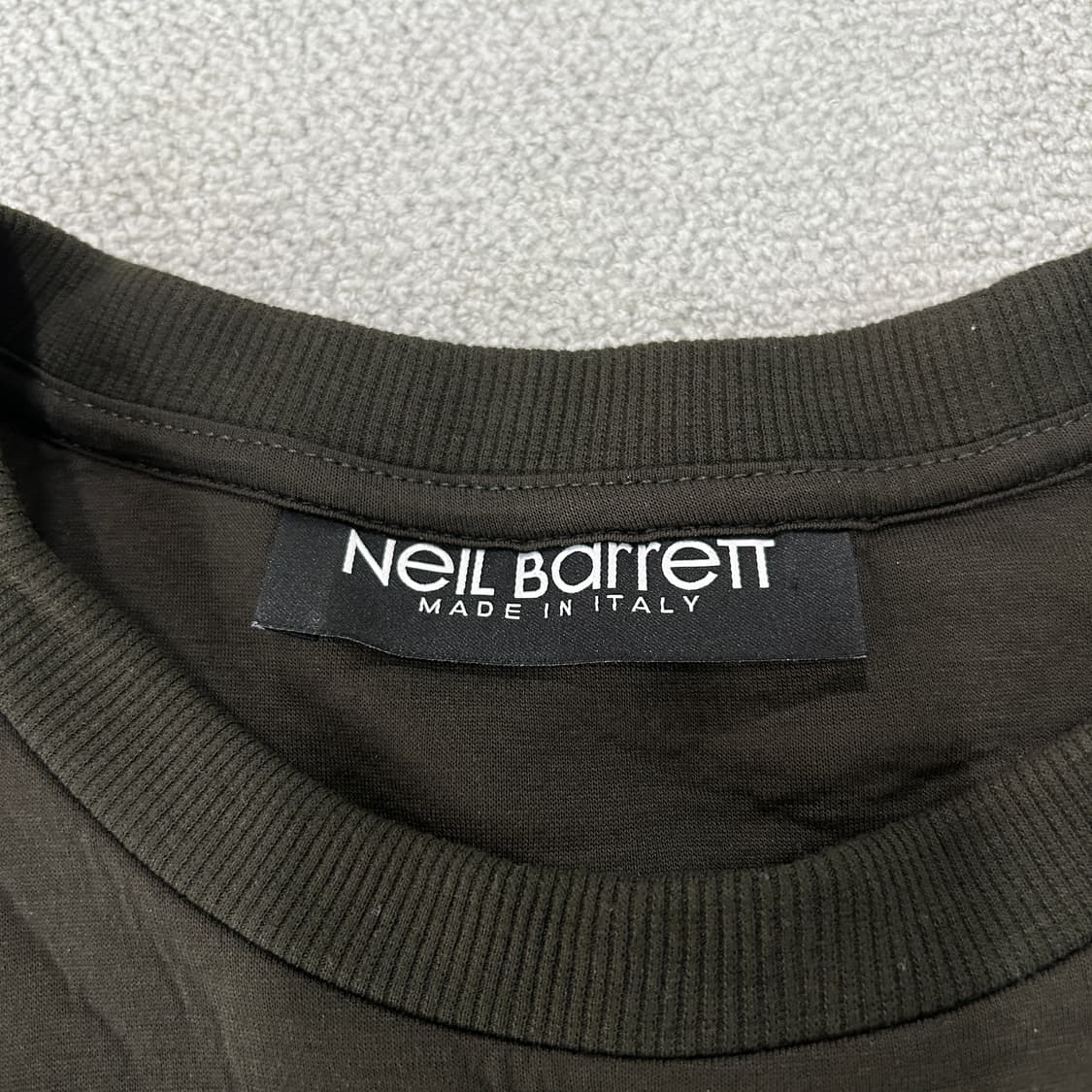 닐바렛 맨투맨 카키  상품이미지2