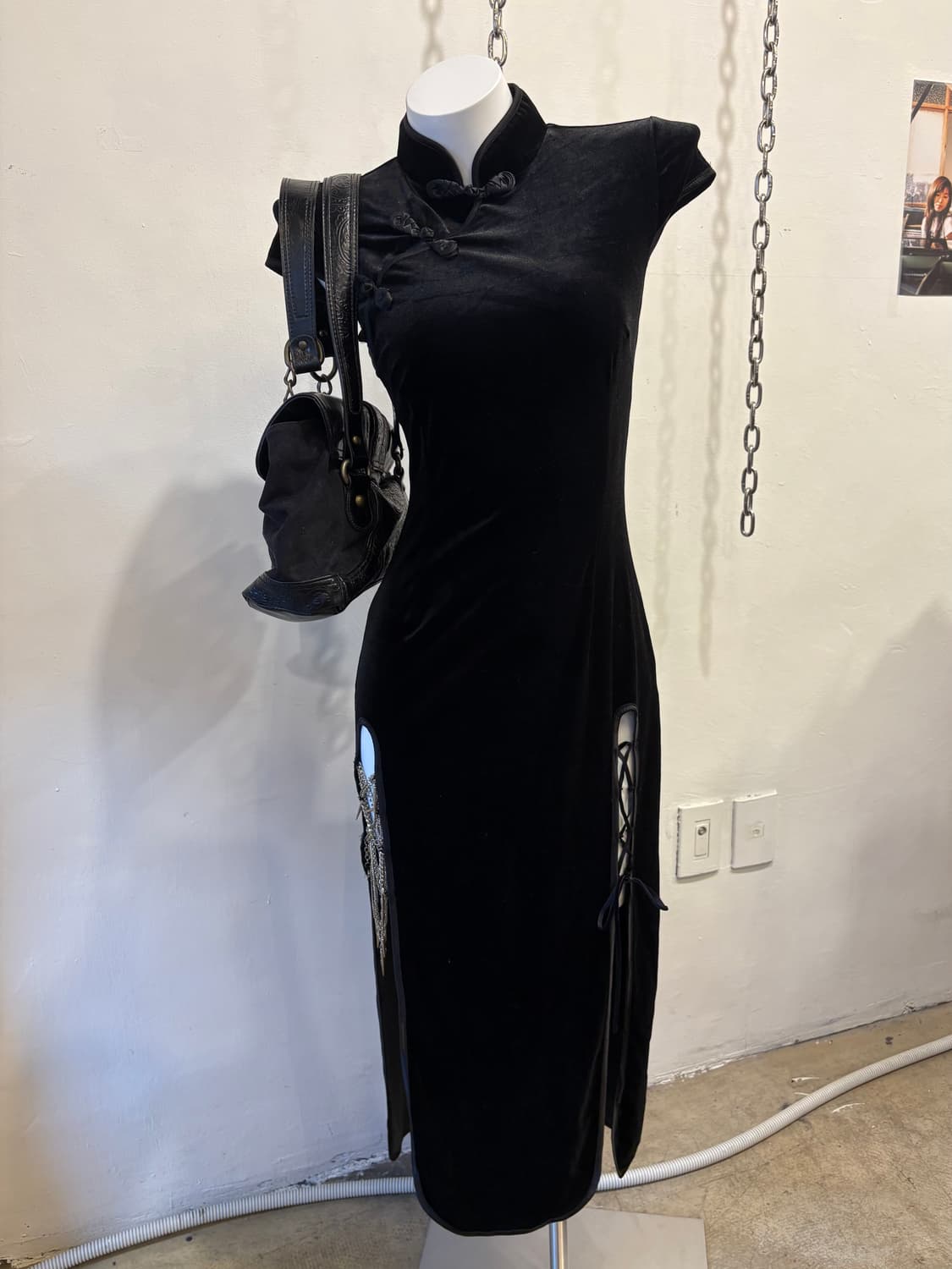 벨벳 아일렛 체인 매듭 블랙 치파오 오리엔탈 상품이미지1