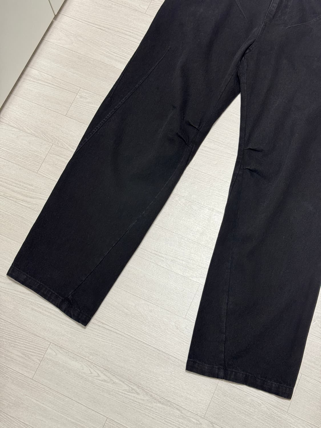 일류 Misaligned denim pants (Black) 1 상품이미지5