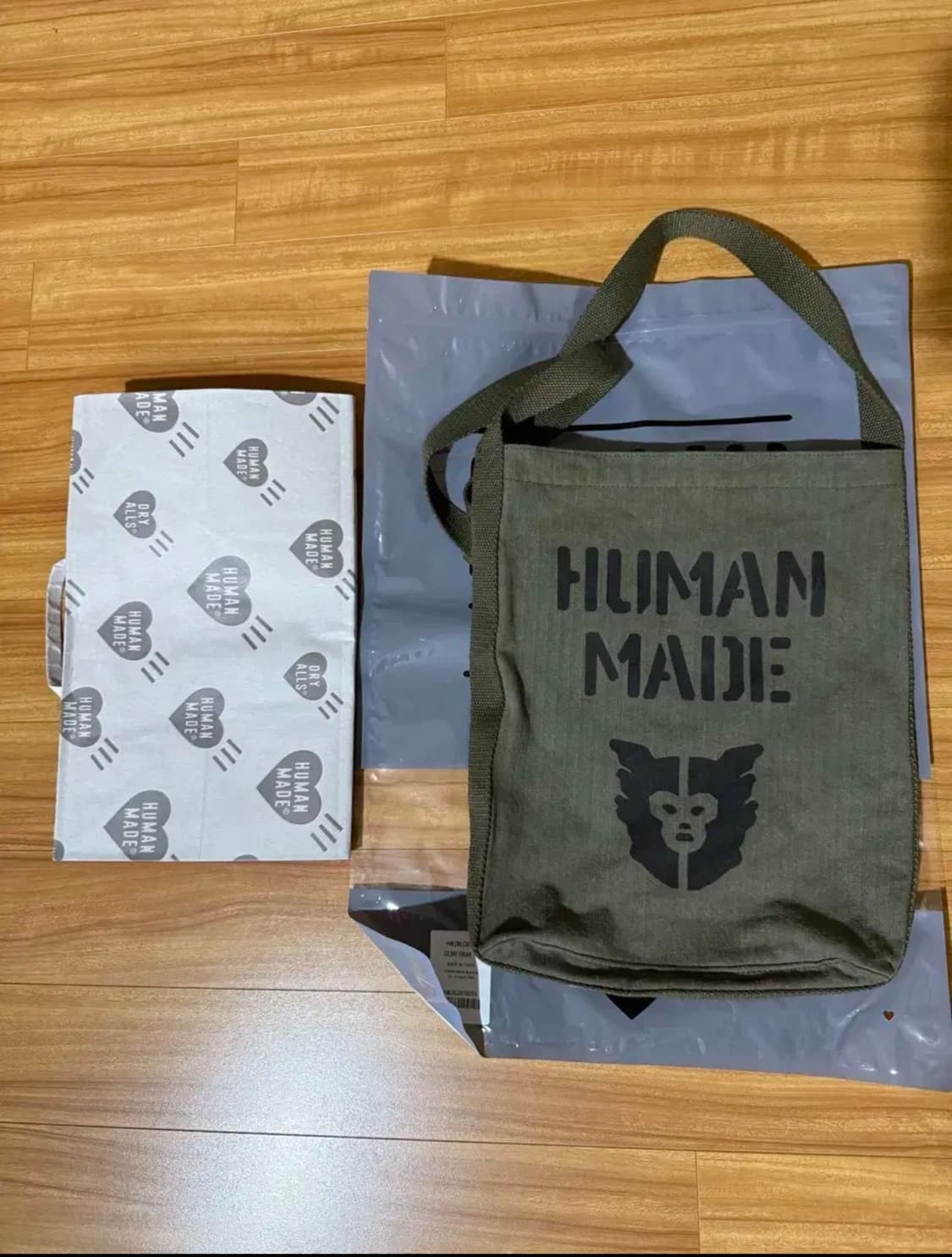 휴먼메이드 밀리터리 크로스백 올리브 상품이미지1