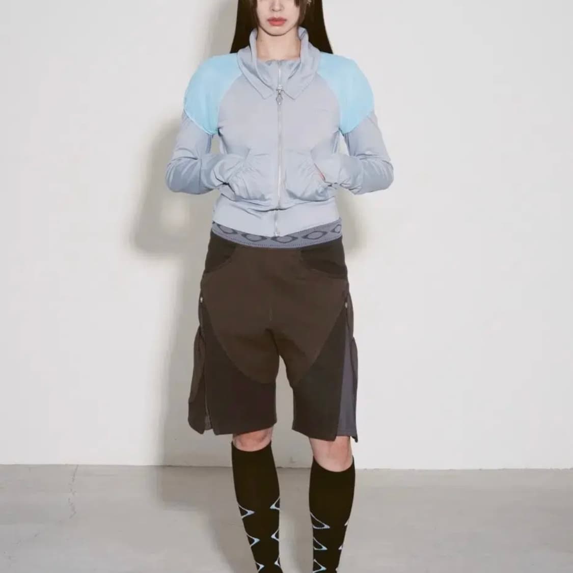 MSCHF 미스치프 퍼프 터틀넥 집업 그레이쉬 블루 상품이미지2