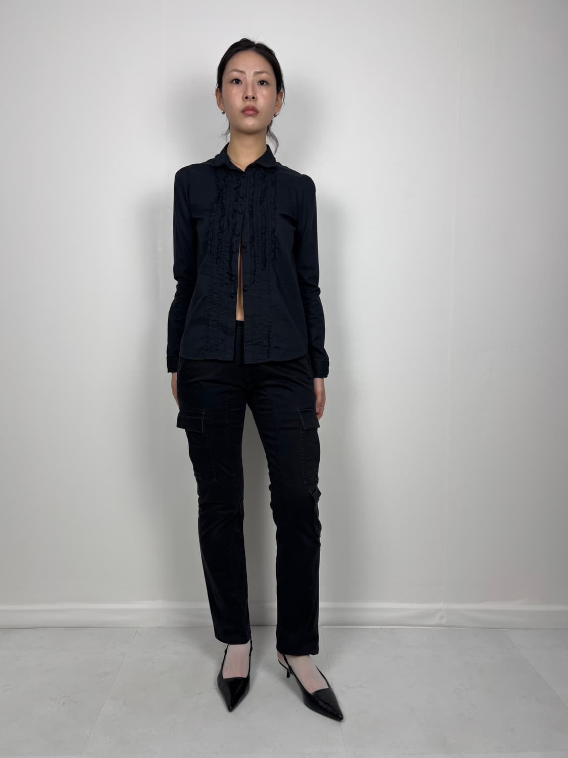 RUFFLE DETAIL SHIRT 상품이미지2