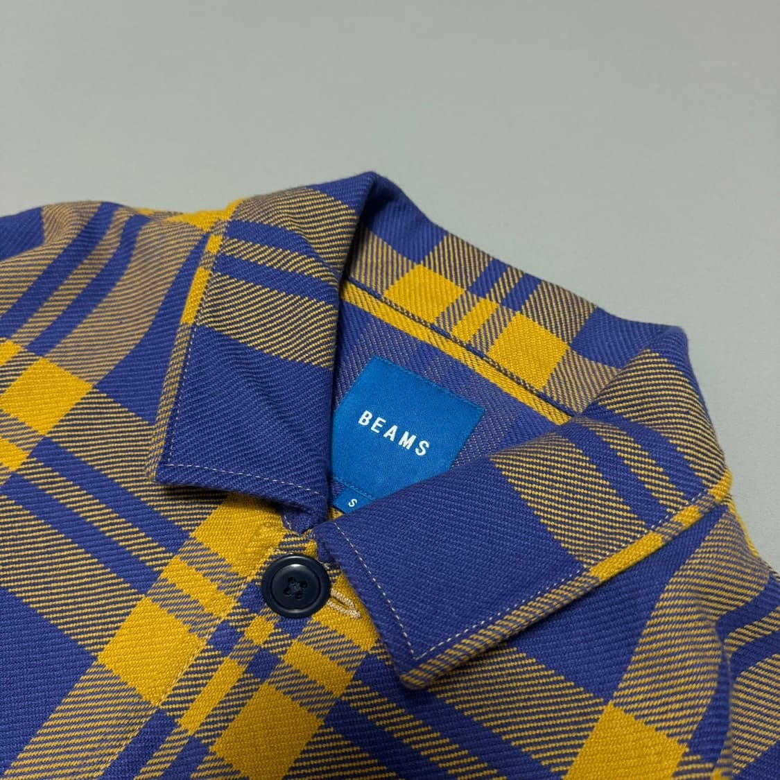 빔즈(BEAMS) 블루 머스타드 체크 패턴 코튼 빅실루엣 커버올 자켓 상품이미지3