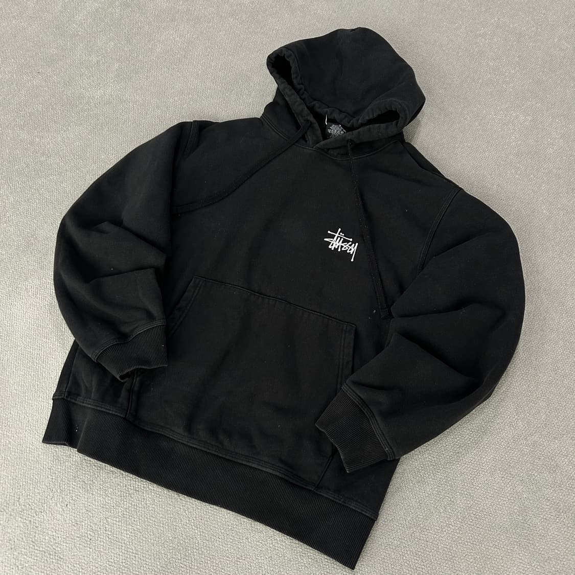 스투시 블랙 후드티 상품이미지1
