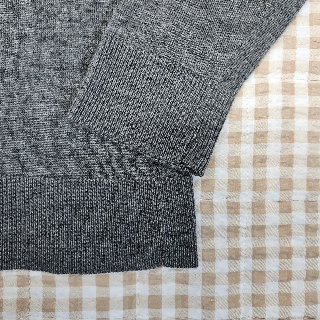 지오다노 메리노울100 브이넥 니트 남자100 상품이미지4