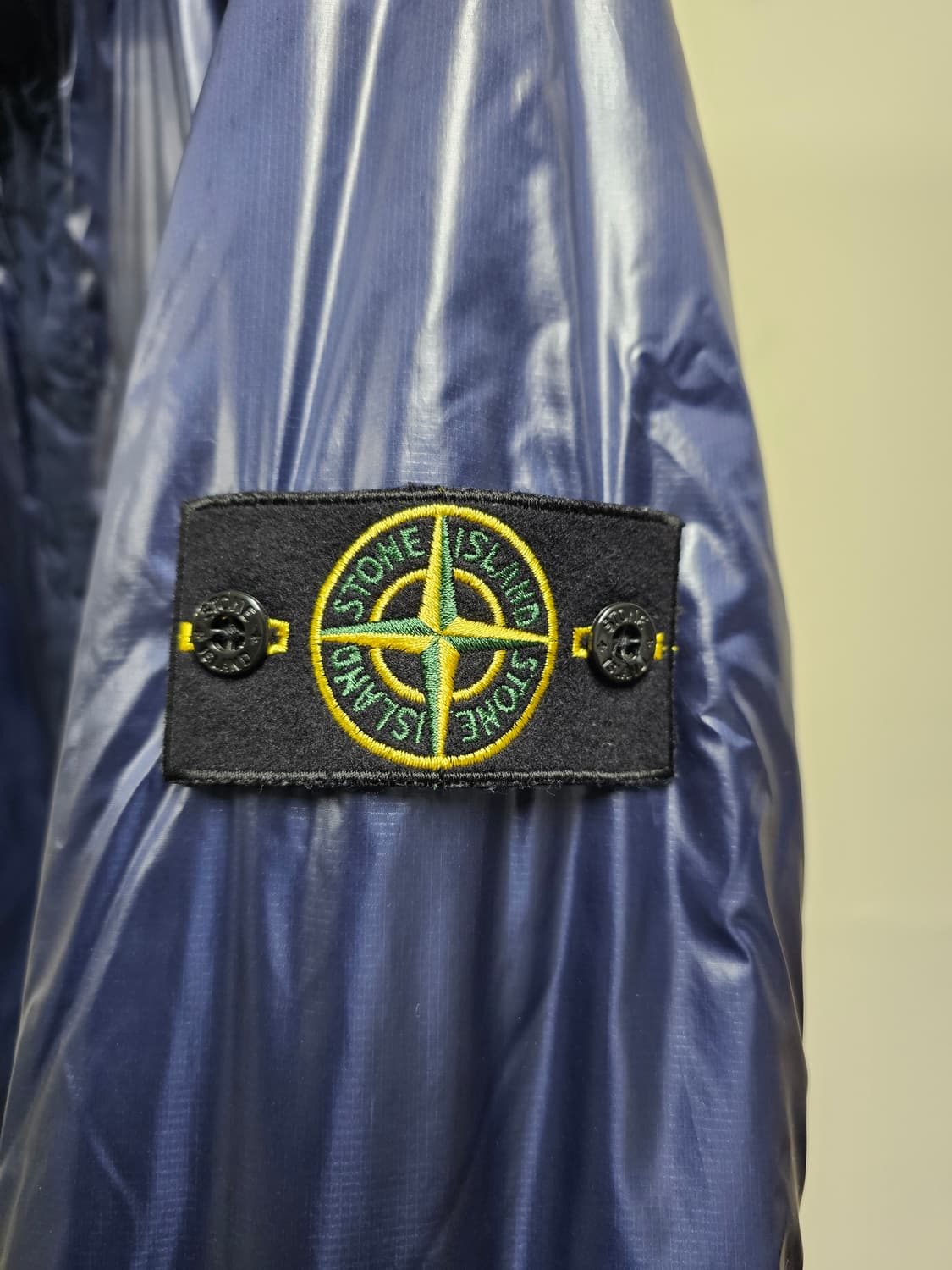 스톤아일랜드 퍼텍스 퀀텀 프리마로프트 자켓 상품이미지3