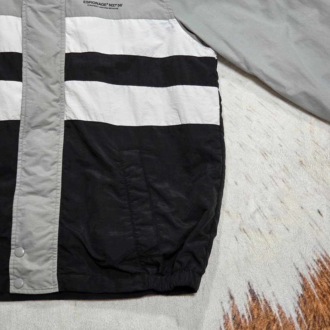 에스피오나지 배색 바람막이 자켓 상품이미지3