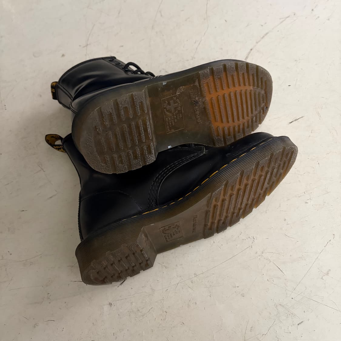 닥터마틴 10072 8홀 빈티지 부츠 UK5 상품이미지9