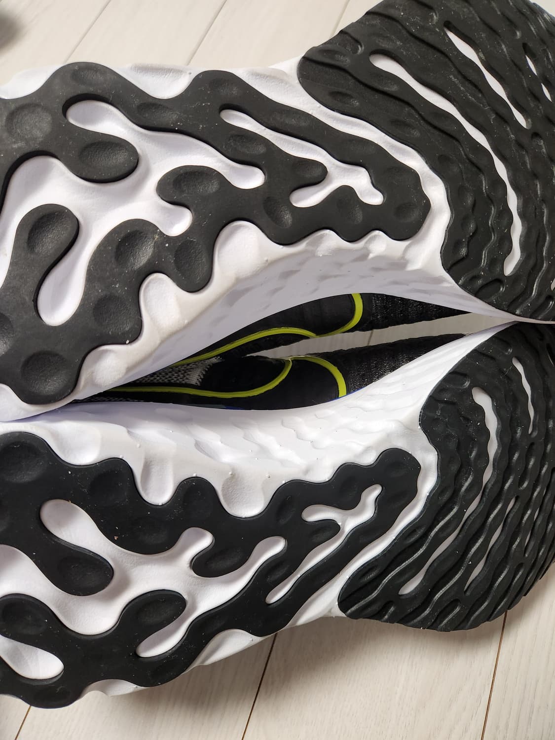 나이키 운동화 리액트 인피니티 런 플라이니트 2 사이버 레이서 블루 러닝 상품이미지8