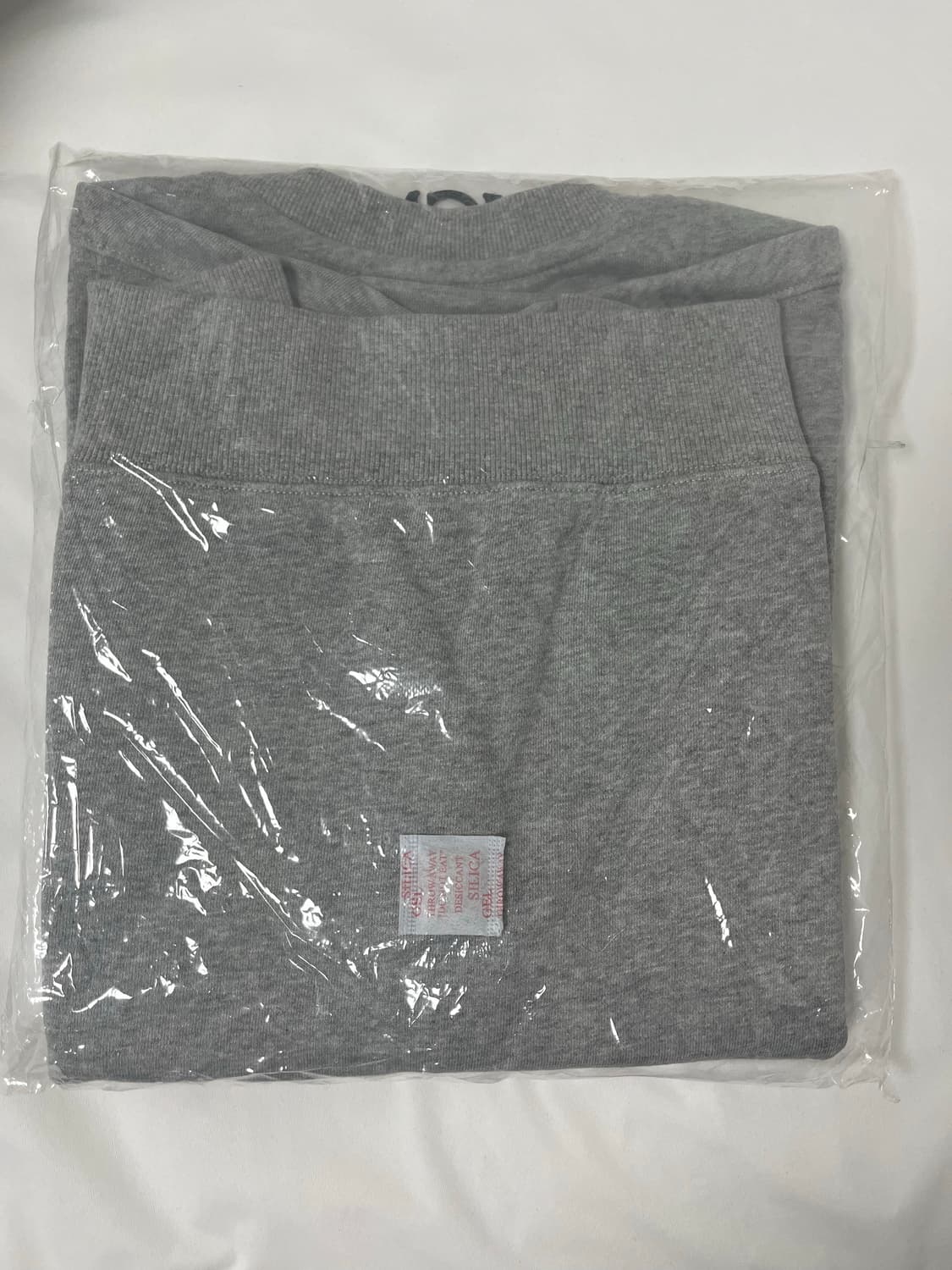 미개봉 / 새상품) 정품 프렌다 맨투맨 S사이즈 / 면 100 % 상품이미지2