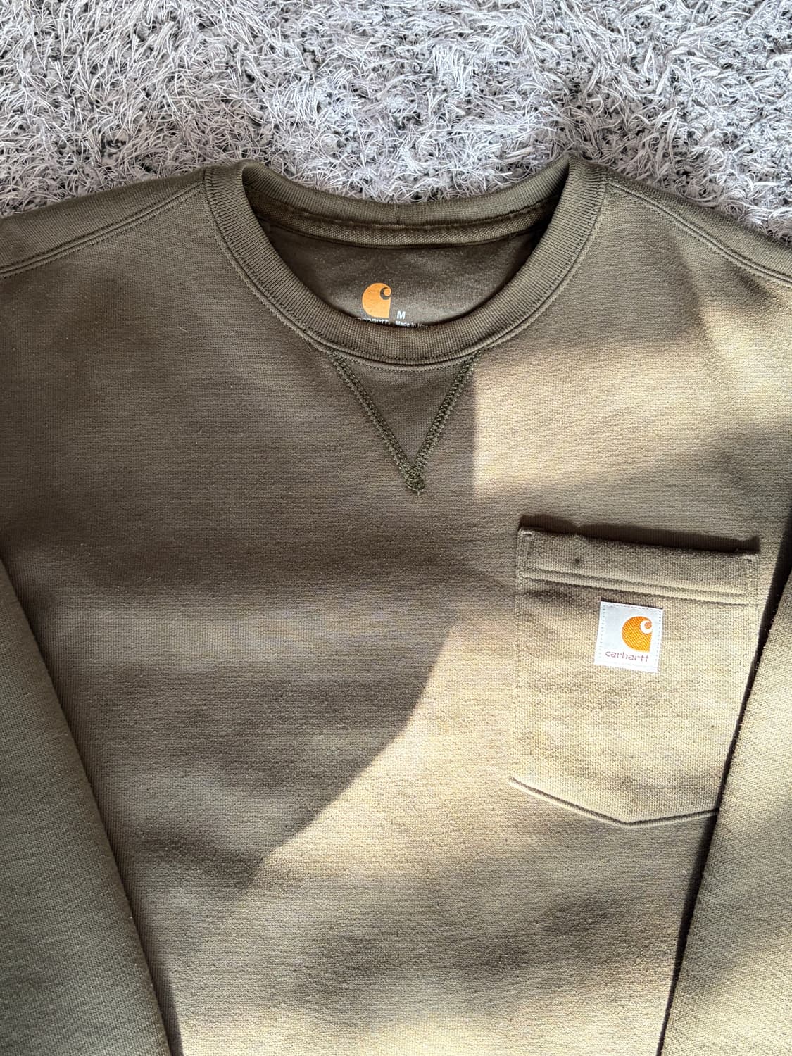 칼하트 카키 맨투맨(M) 상품이미지4
