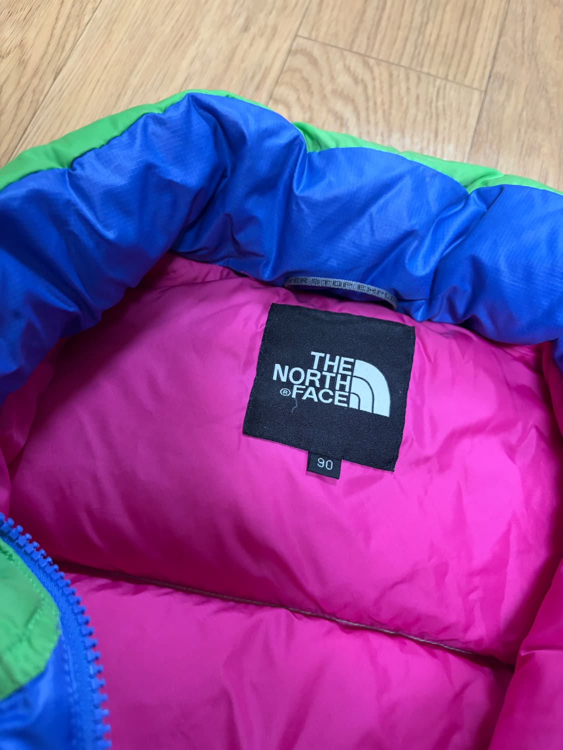 [90] 노스페이스 700 눕시 패딩 파랑/연두 초파 상품이미지4