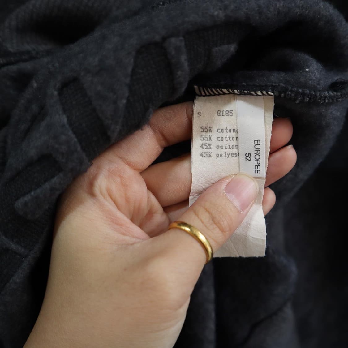 펜디 스펠아웃 차콜 맨투맨 상품이미지6