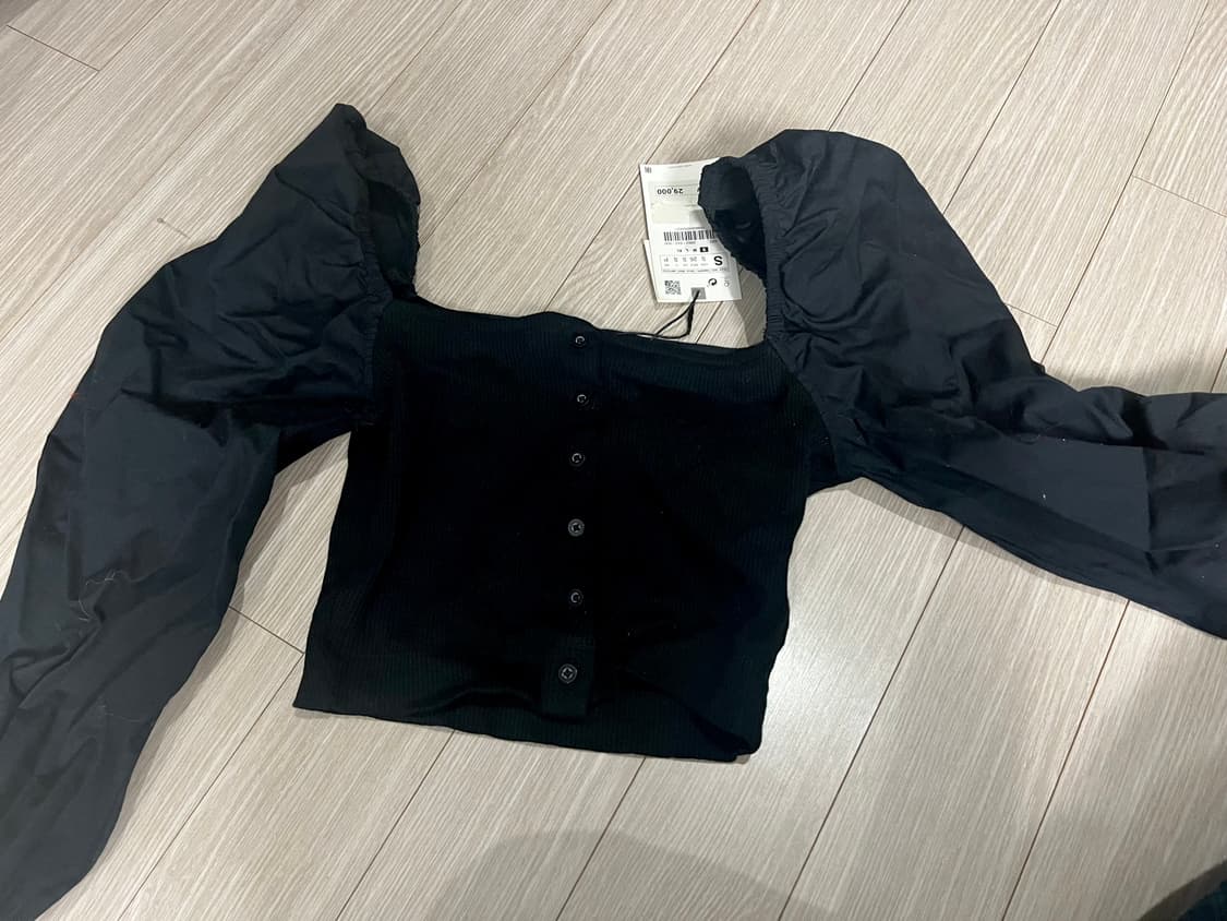 Zara 퍼프 슬리브 탑 블랙 상품이미지6