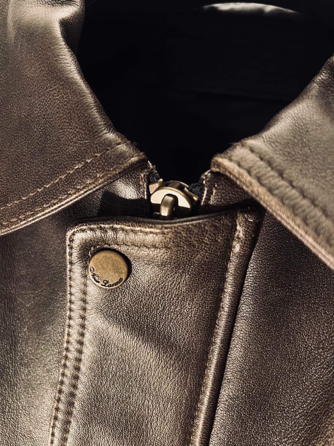 느와르라르메스 스탠다드 세미오버 빈티지 브라운 46 상품이미지2