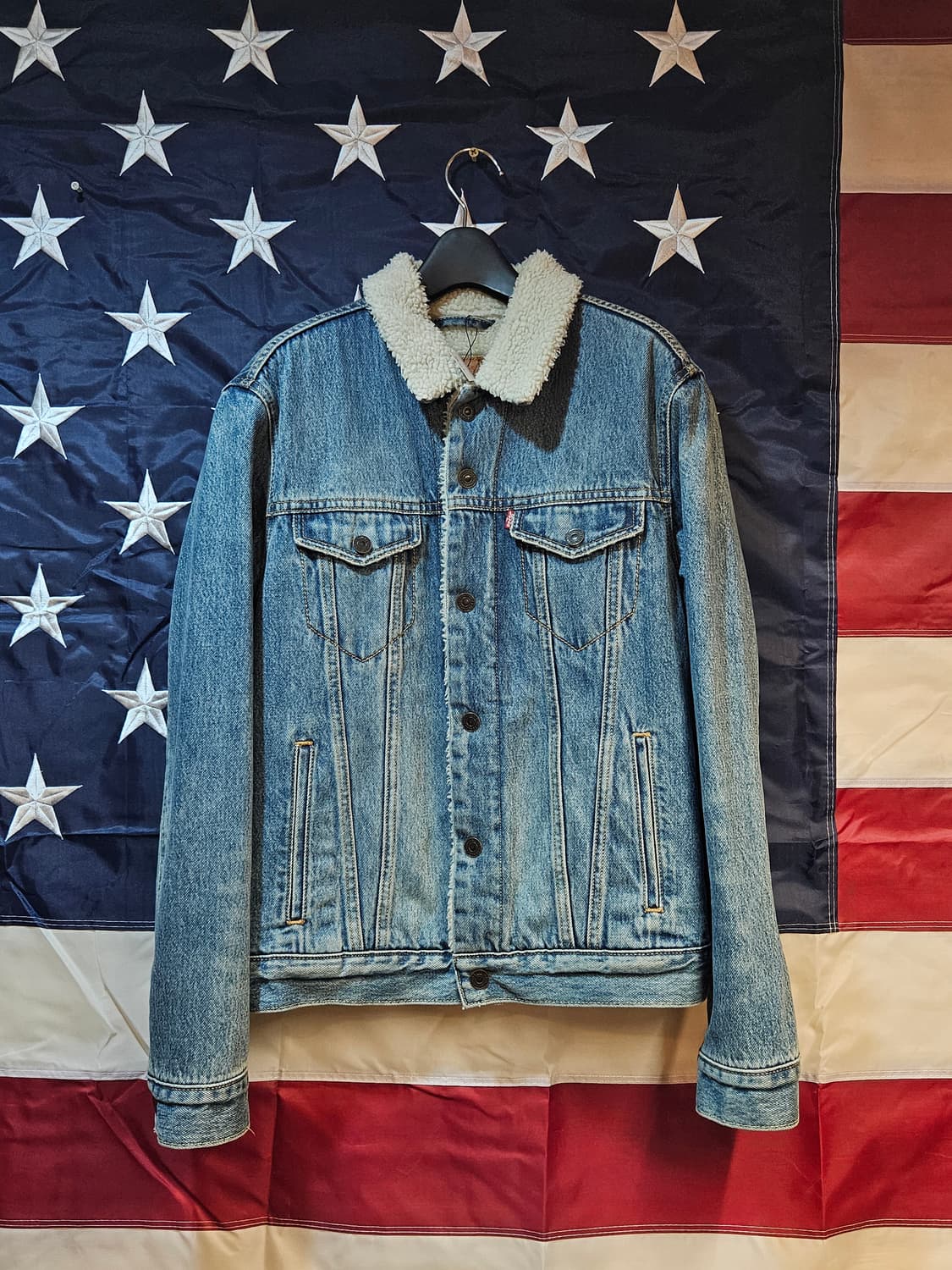 Levi’s Sherpa Trucker Jacket 상품이미지1