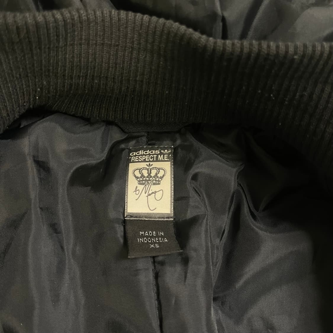 아디다스 리스펙트미 크라운로코 크롭패딩 블랙 상품이미지5