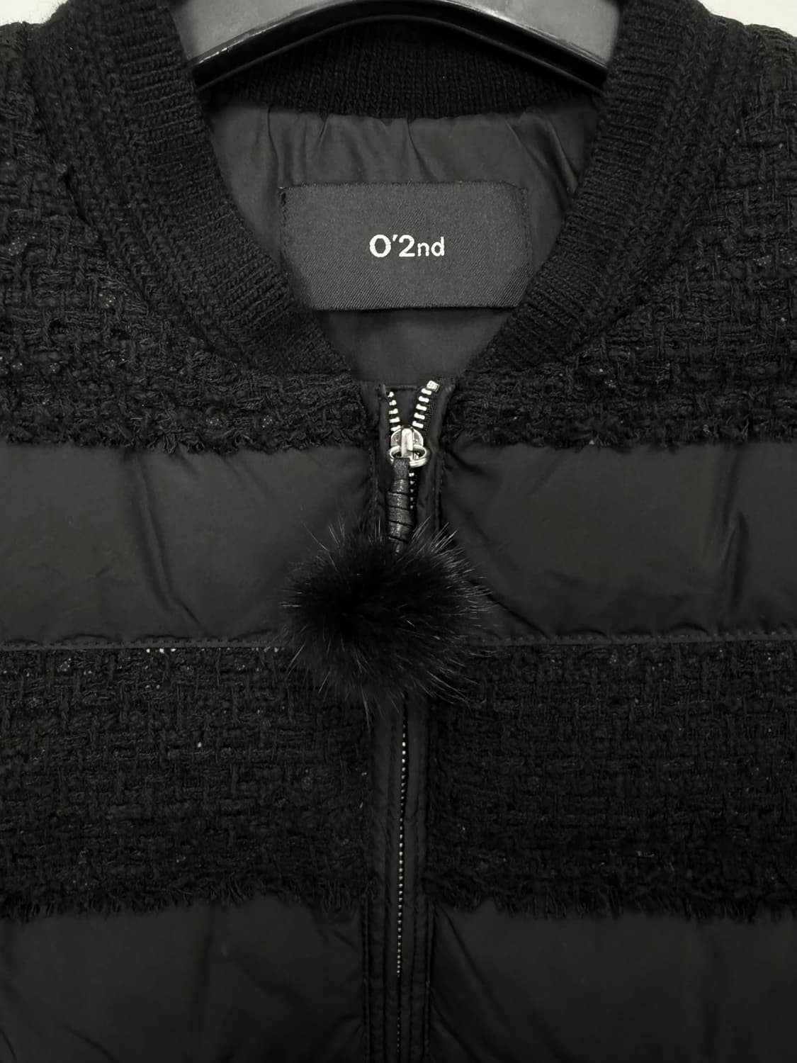 오즈세컨 O'2nd 블랙 트위드 패딩 베스트 22년 상품이미지3