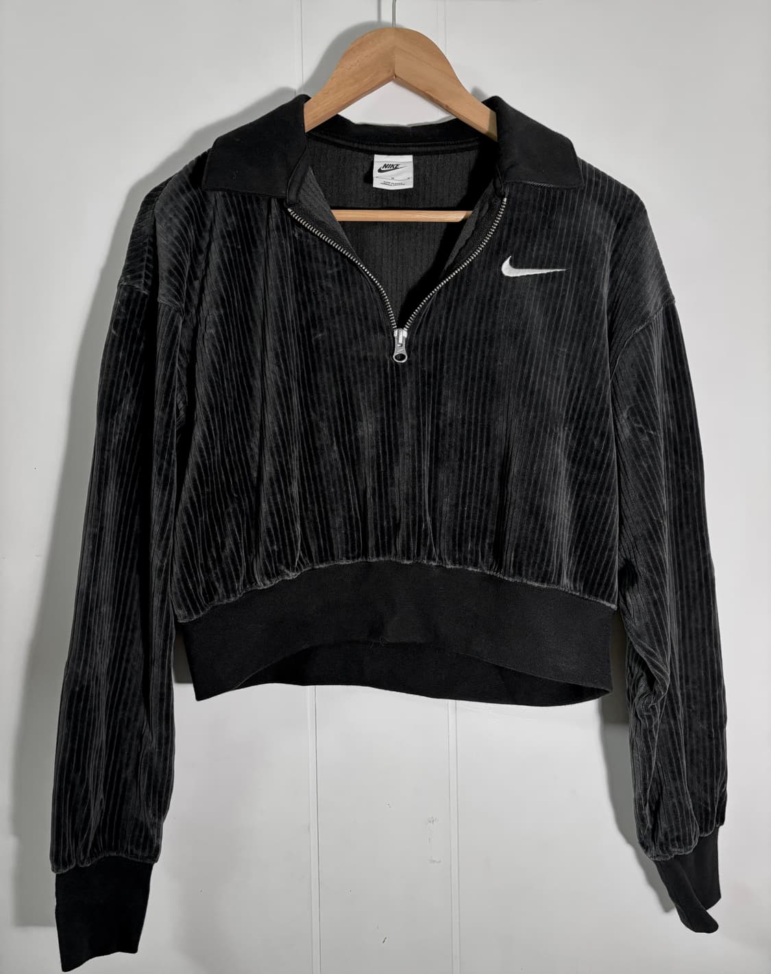 나이키 코듀로이 크롭탑 상품이미지1