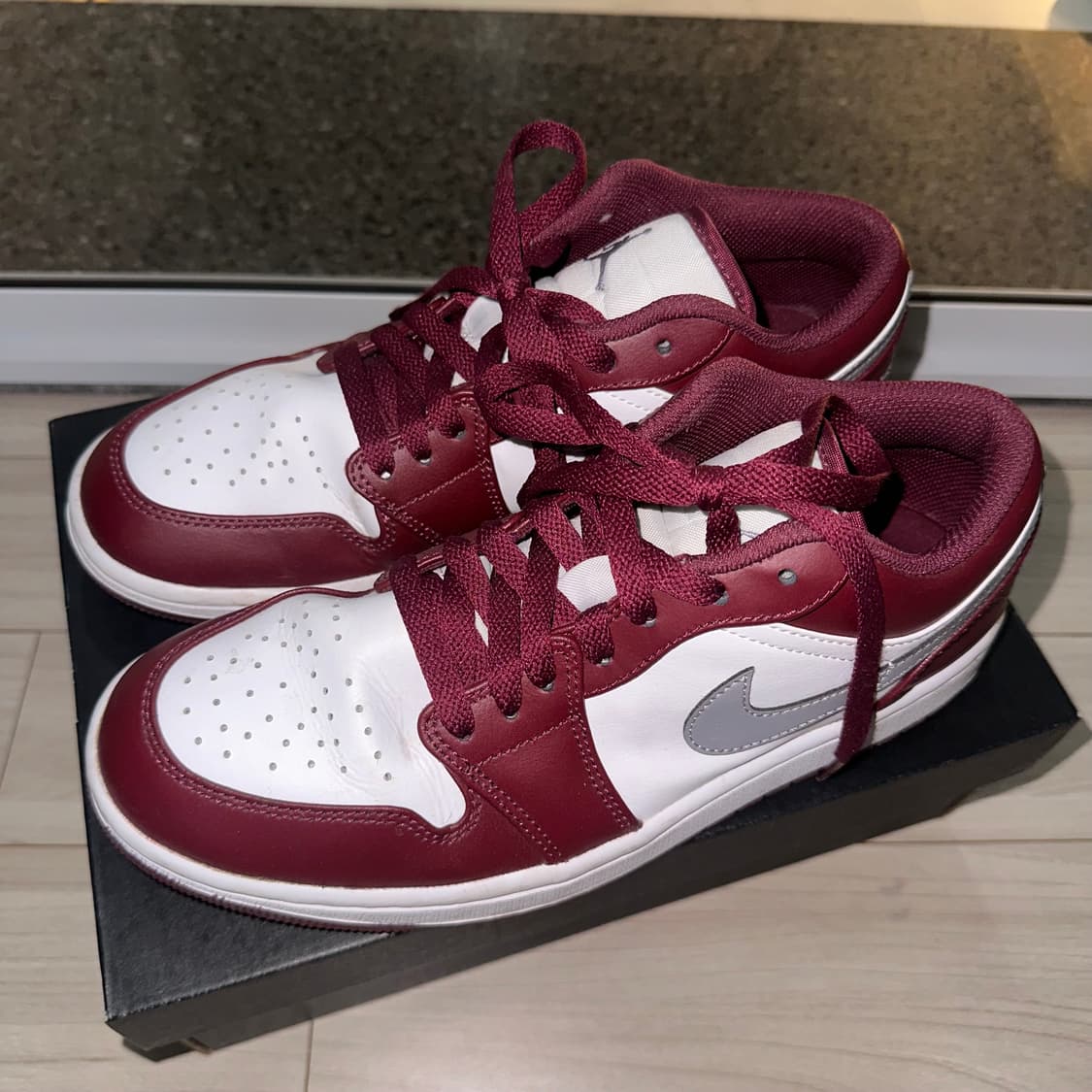 나이키 조던 1 로우 체리우드 레드 상품이미지2
