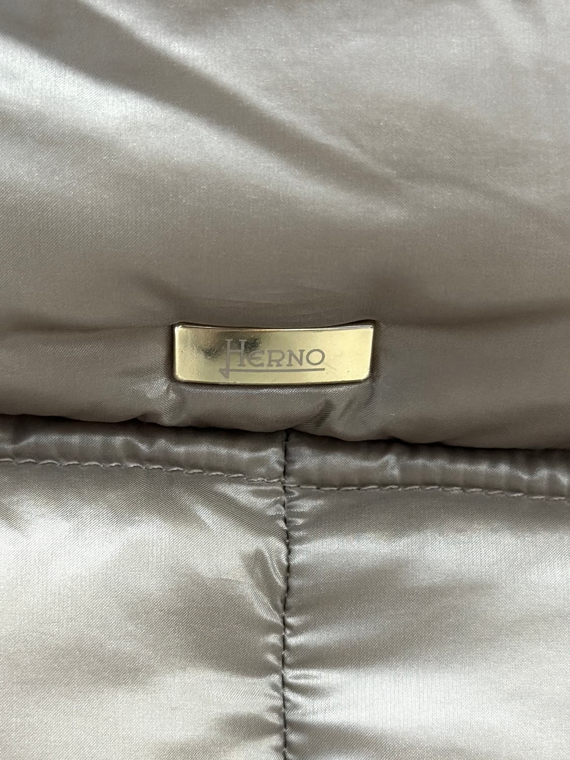 에르노 아멜리아 2600 베이지골드 경량패깅  상품이미지8