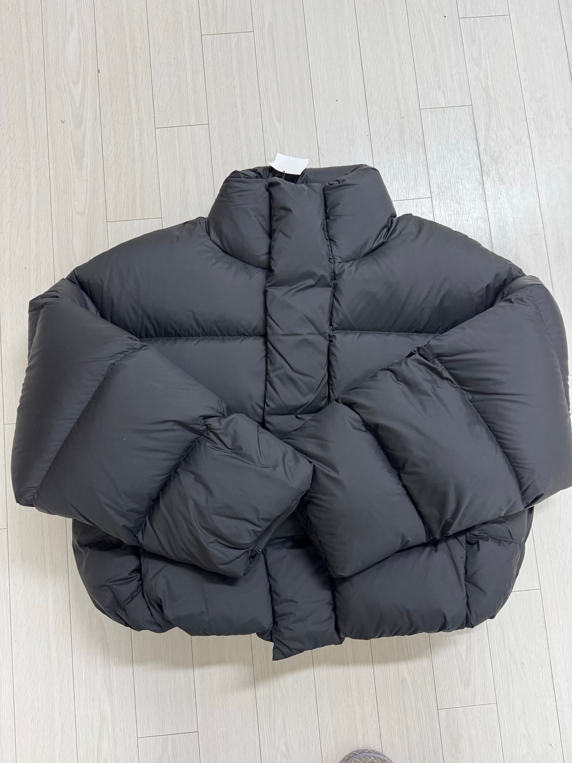 엔타이어 스튜디오 MML 푸퍼 푸필 패딩 블랙 상품이미지5